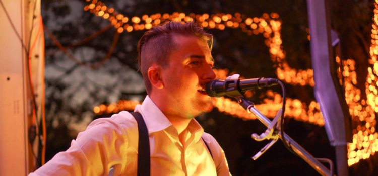 Add Entertainment By Calling Pro Wedding Musicians Gold Coast