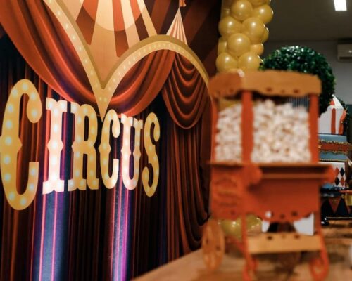 How Themed Party Planners Organize A Cohesive Yet Fun Event