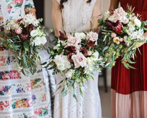 How to Order Native Wedding Flowers That Complement Your Venue and Theme