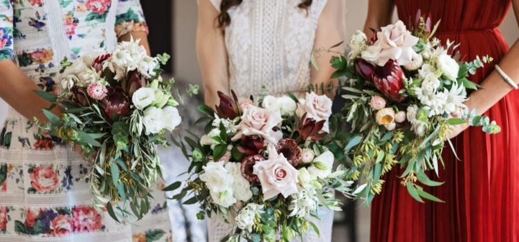 How to Order Native Wedding Flowers That Complement Your Venue and Theme